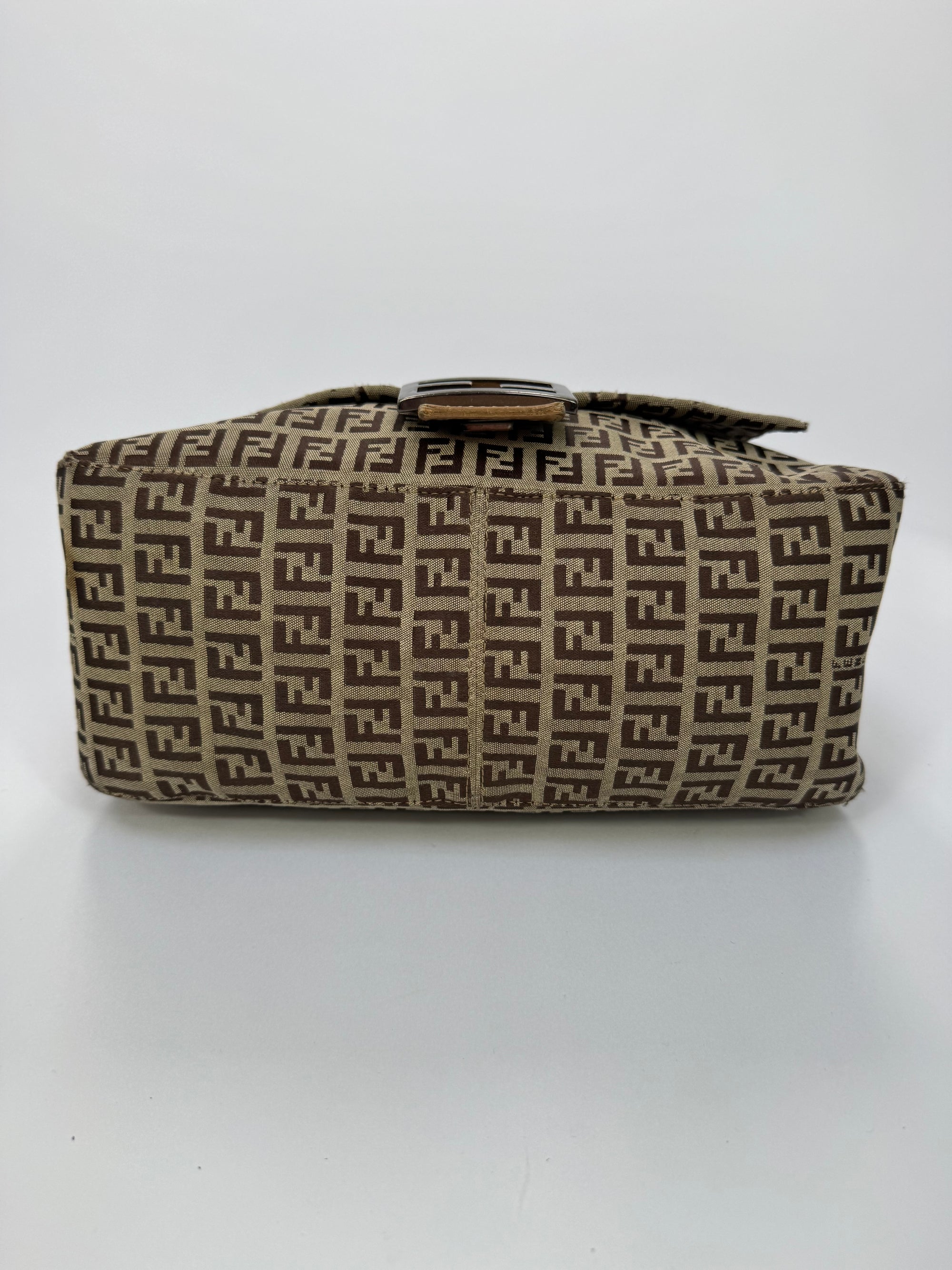 Fendi mamma baguette monogram