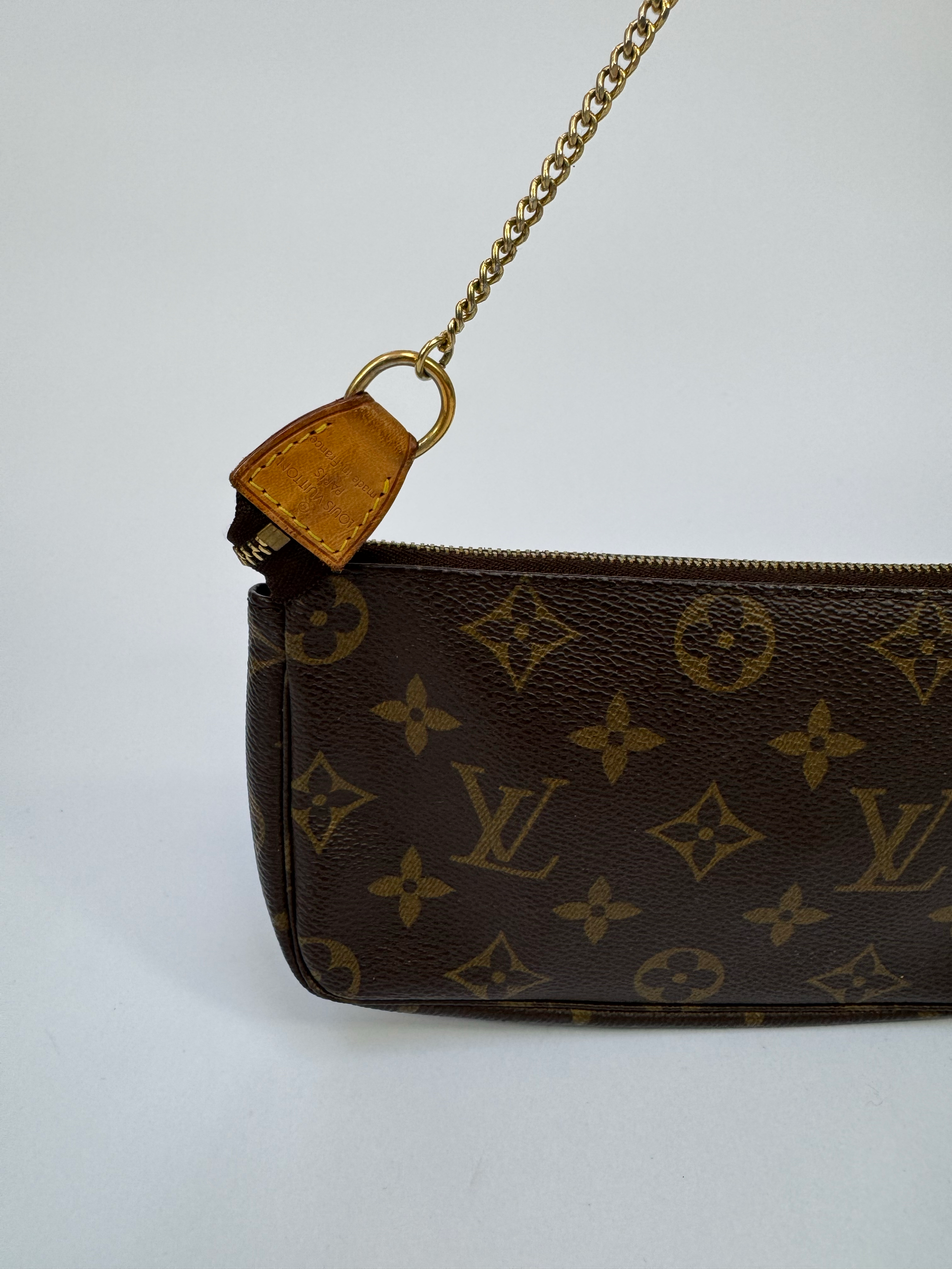 Louis Vuitton pochette accessoires