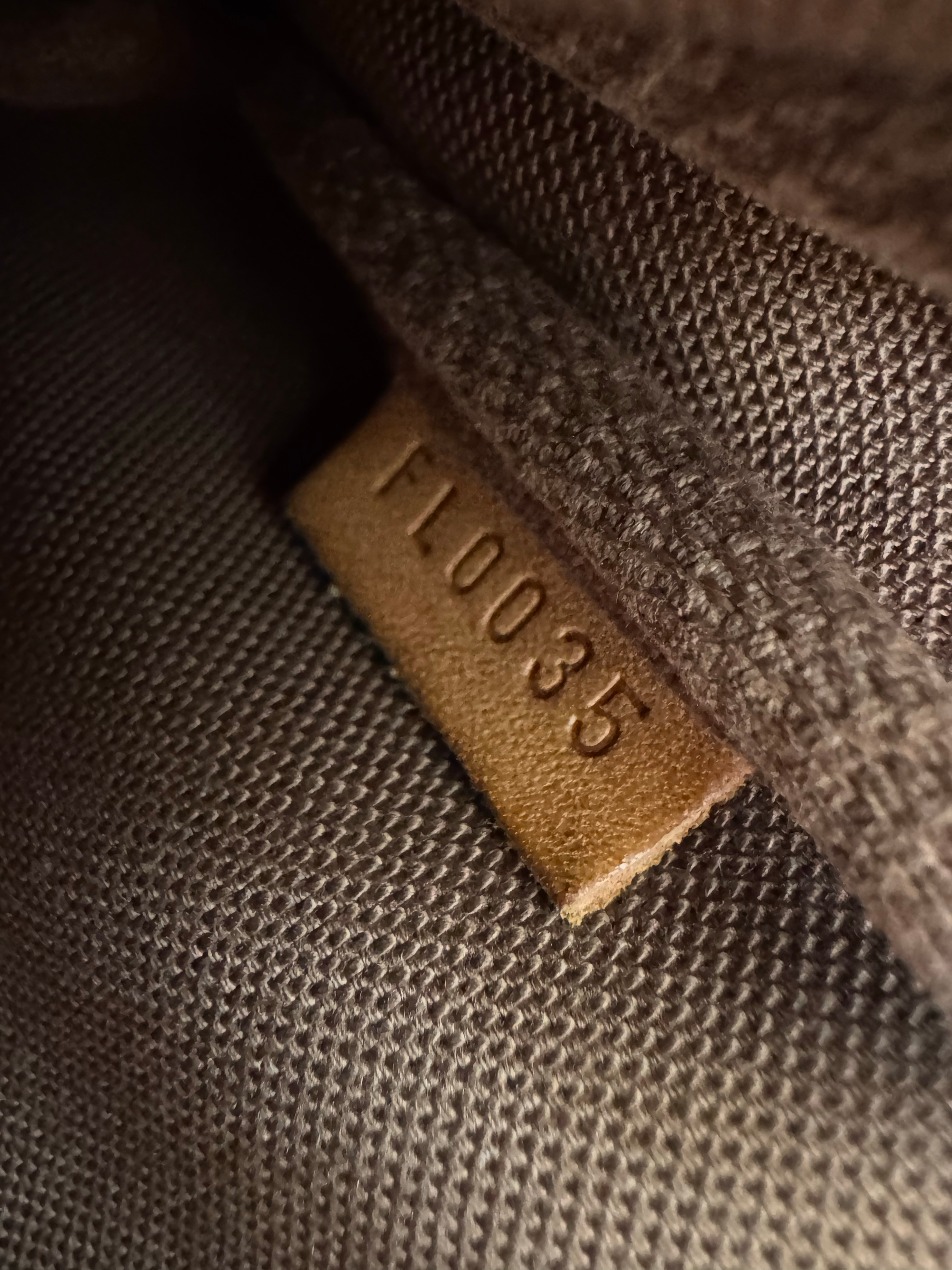 Louis Vuitton pochette accessoires