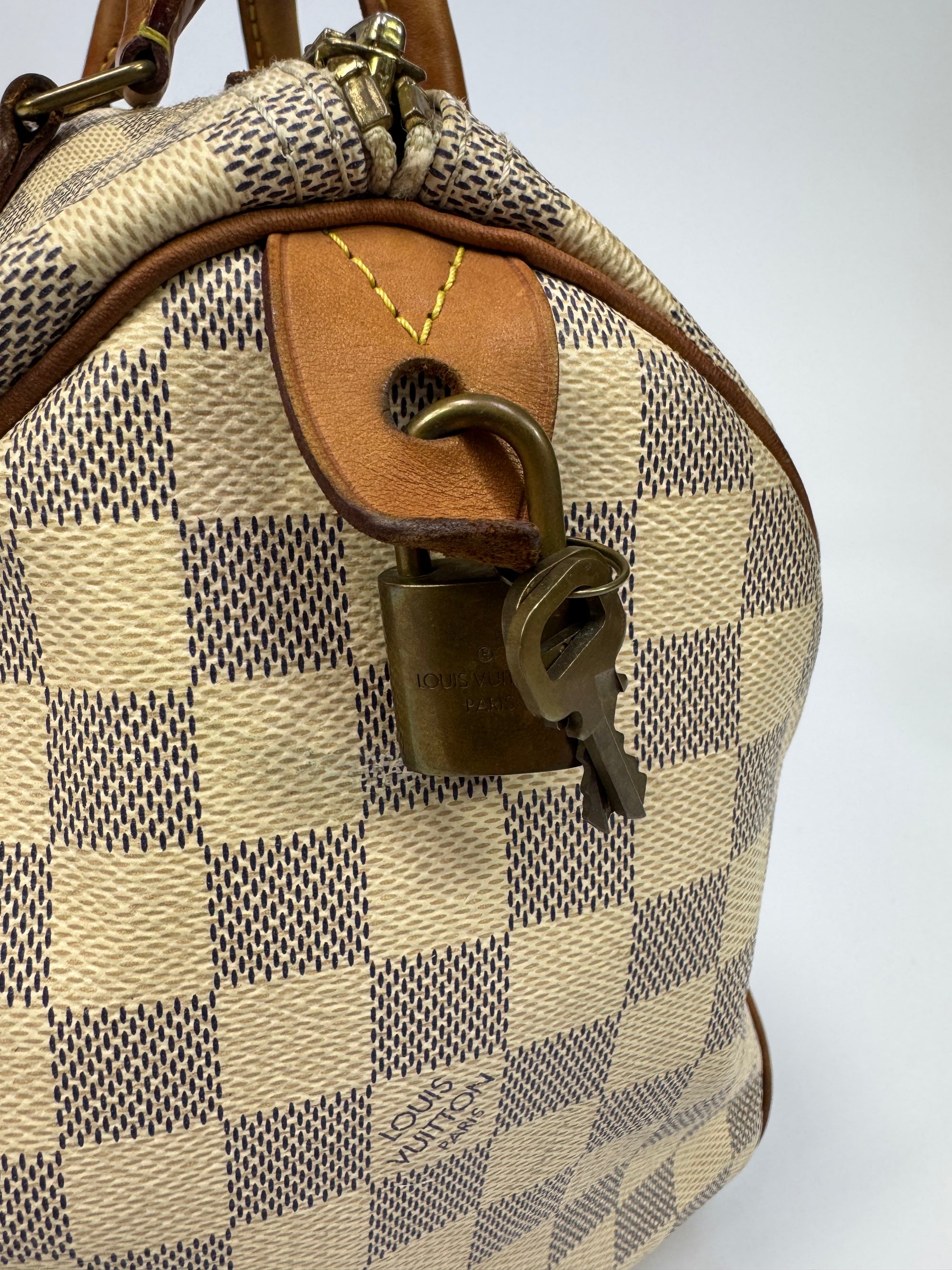 Louis Vuitton speedy
