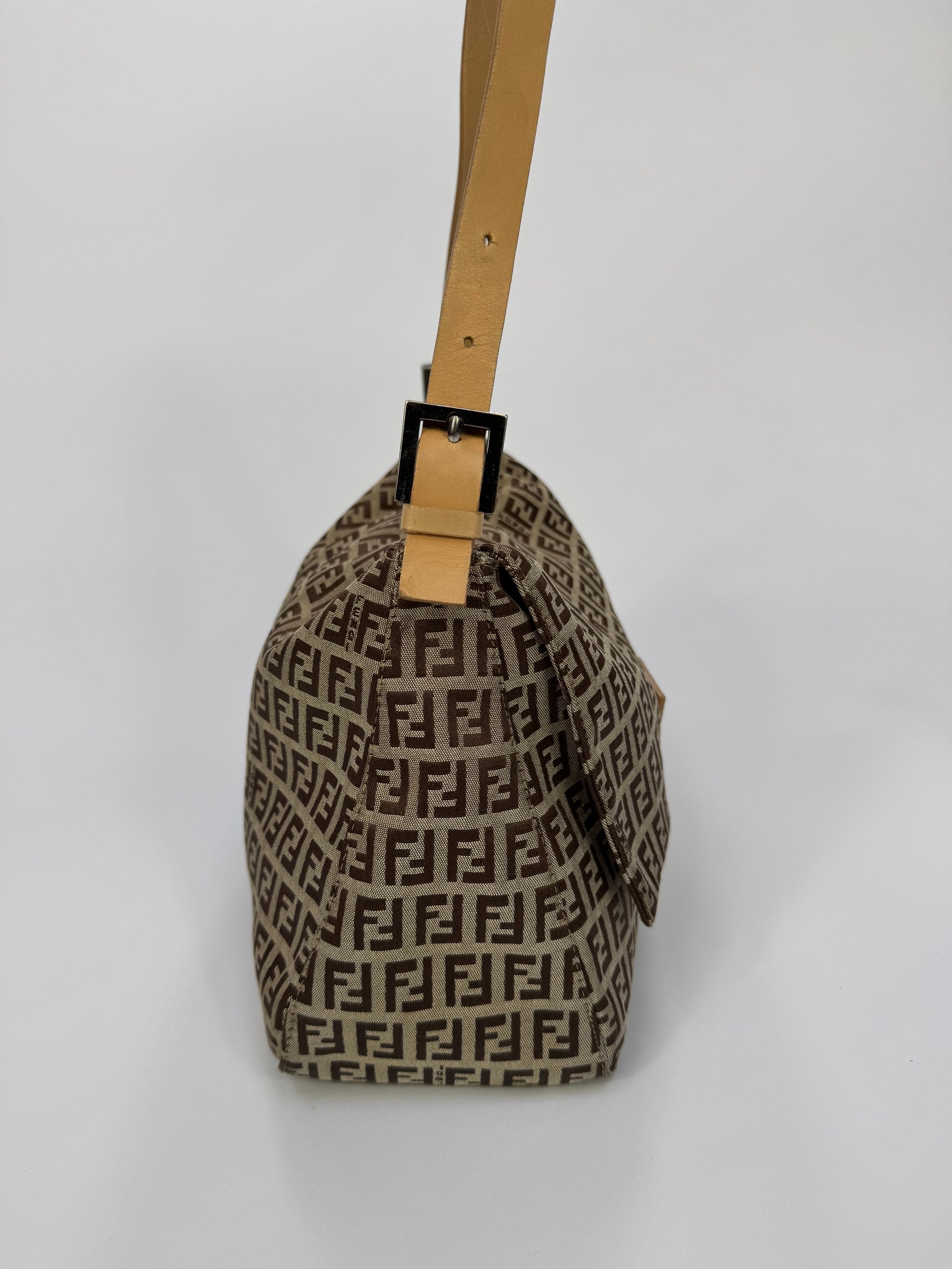Fendi mamma baguette monogram