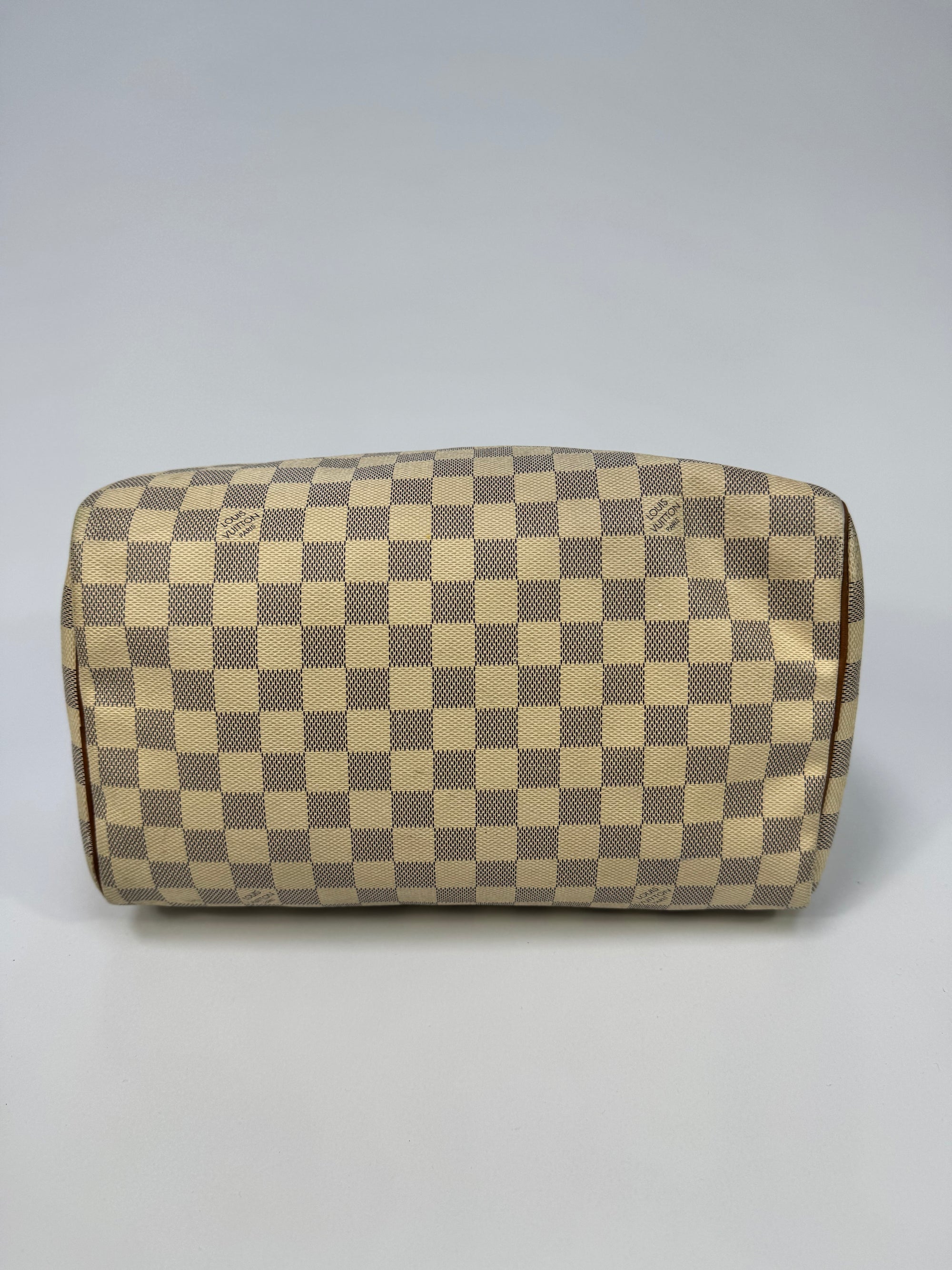 Louis Vuitton speedy
